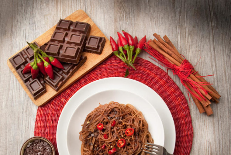 Spaghetti aglio olio e cioccolato