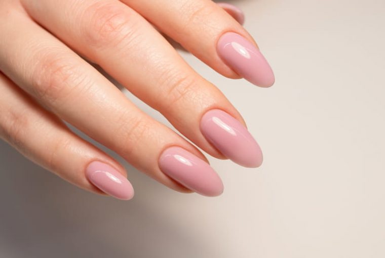 come fare almond nails