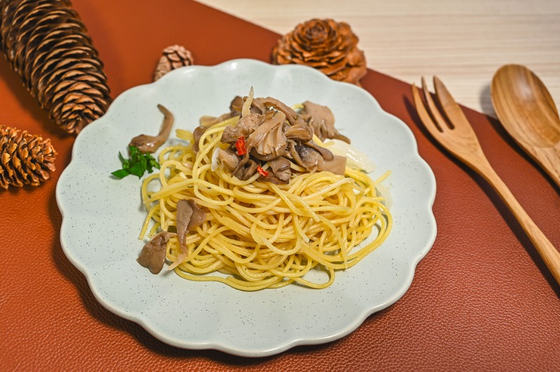 Grifola frondosa con pasta